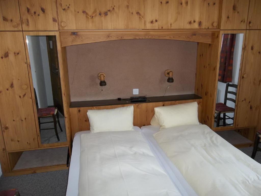 Hotel Old-Jnn Saas im Prattigau Camera foto