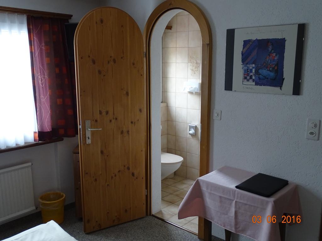Hotel Old-Jnn Saas im Prattigau Camera foto